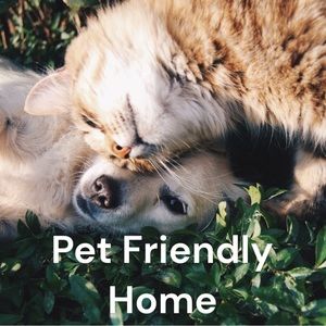 This closet belongs to a pet friendly non-smoker home.